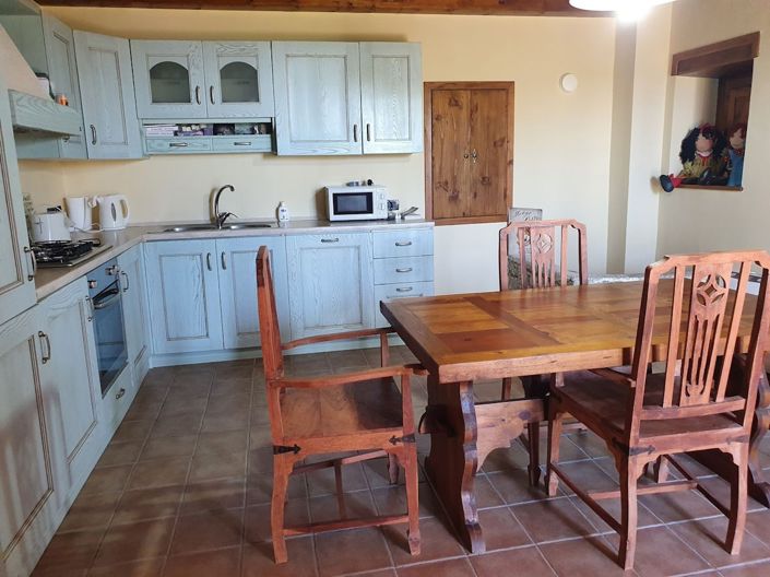 Image No.12-3 Bed Farmhouse for sale