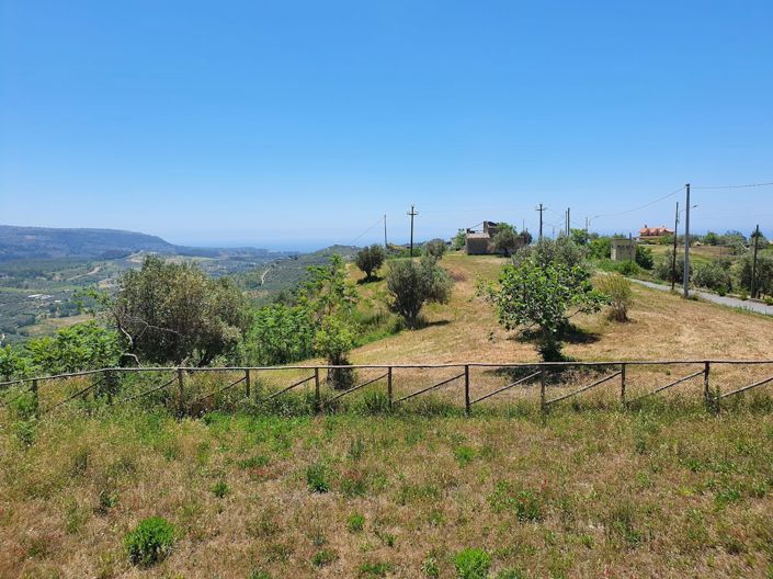 Image No.18-3 Bed Farmhouse for sale