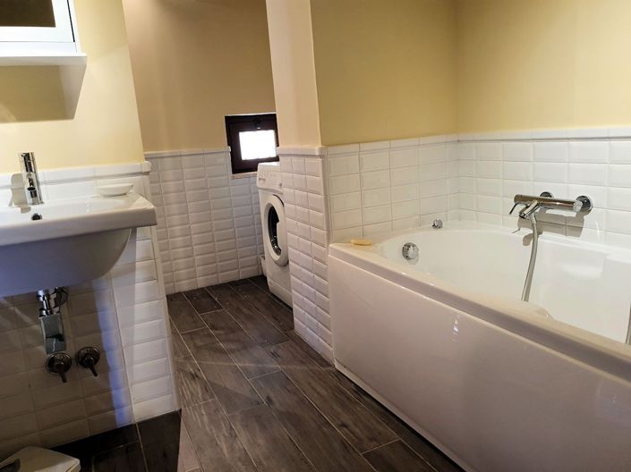 Image No.2-3 Bed Farmhouse for sale