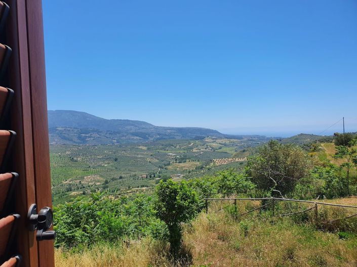 Image No.20-3 Bed Farmhouse for sale