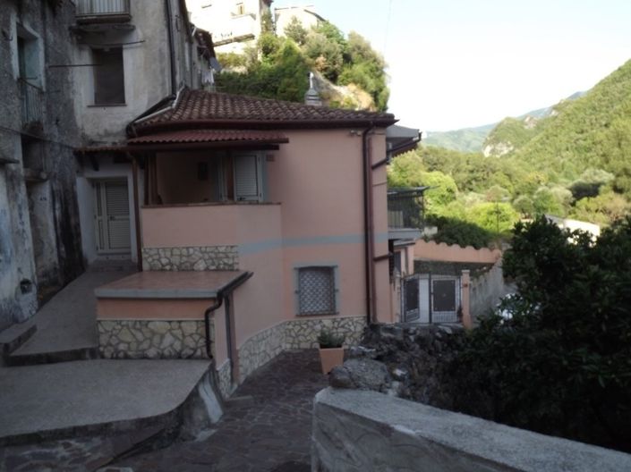 Image No.9-3 Bed Villa for sale