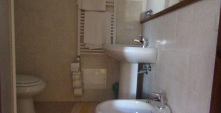 Image No.11-1 Bed House for sale