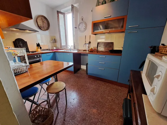 Image No.25-2 Bed Property for sale