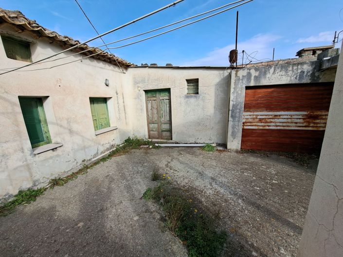 Image No.11-1 Bed House for sale