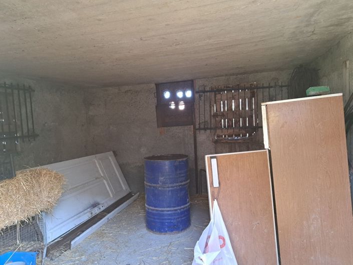 Image No.13-1 Bed House for sale