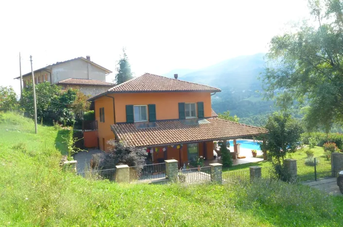 Image No.2-3 Bed Villa for sale