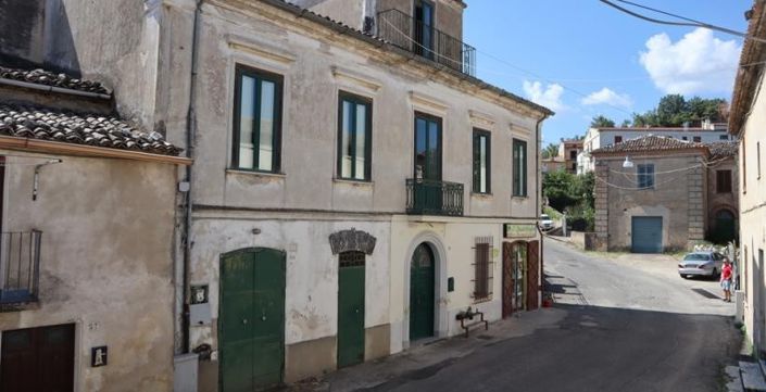 Image No.1-Maison de 2 chambres à vendre à Calabre