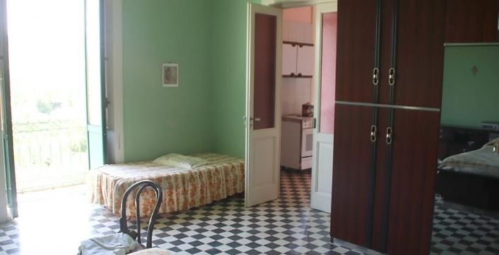 Image No.2-2 Bed House for sale