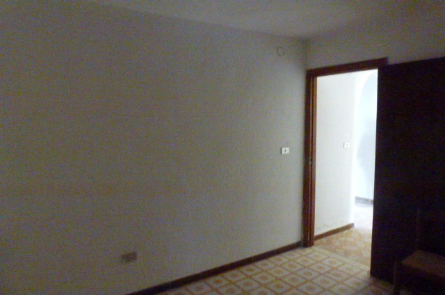 Image No.8-2 Bed Property for sale