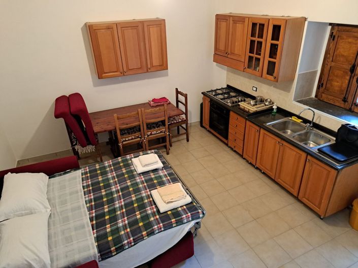 Image No.11-1 Bed Townhouse for sale