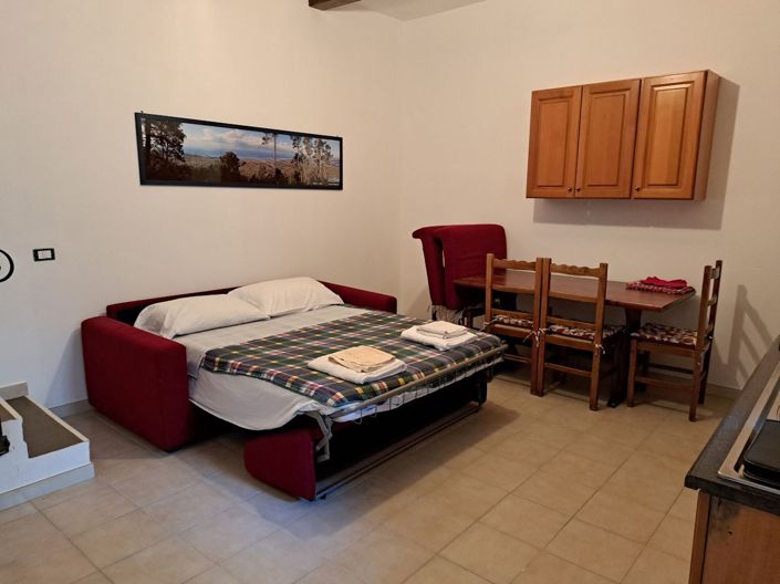 Image No.13-1 Bed Townhouse for sale