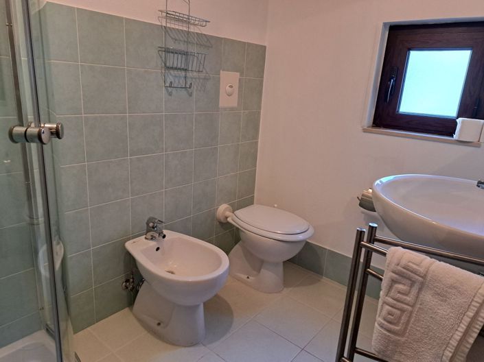 Image No.2-1 Bed Townhouse for sale