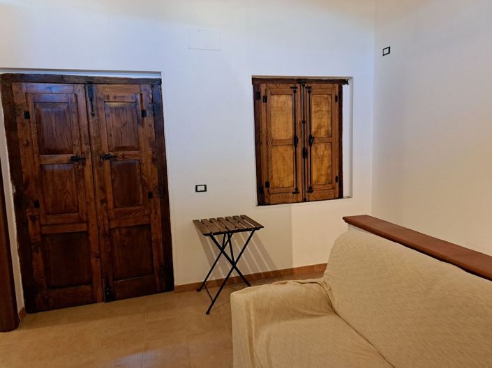 Image No.6-1 Bed Townhouse for sale