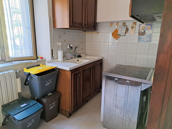 Image No.10-3 Bed Apartment for sale