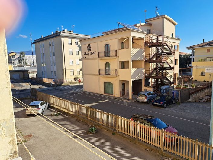 Image No.19-3 Bed Apartment for sale