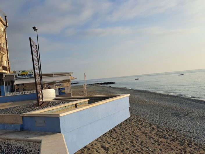 Image No.21-2 Bed House for sale