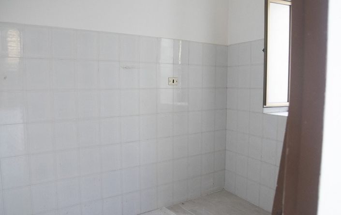 Image No.4-2 Bed Property for sale