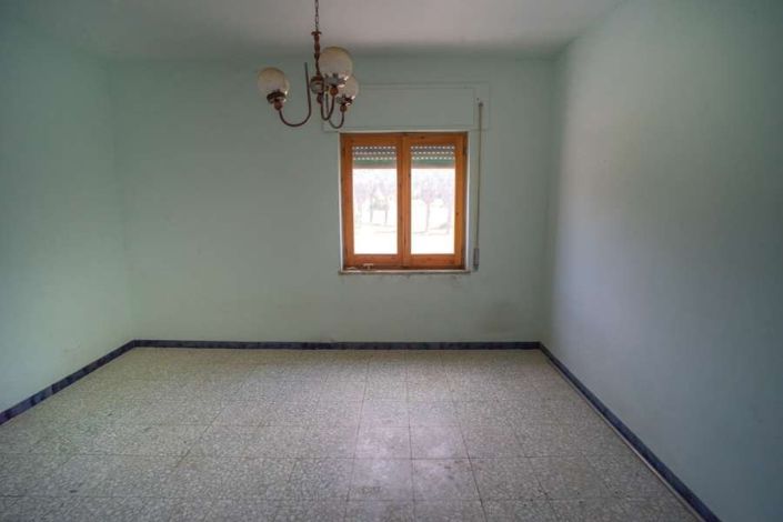 Image No.8-2 Bed Villa for sale