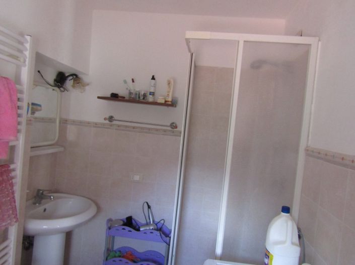 Image No.11-2 Bed Property for sale