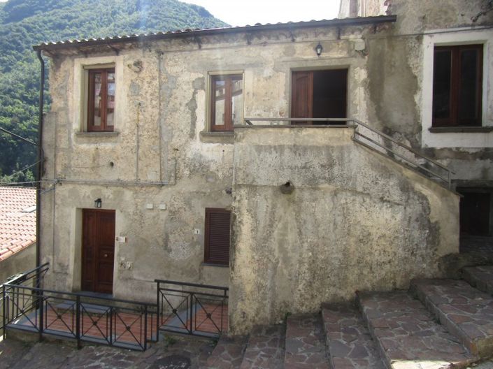 Image No.3-2 Bed Property for sale