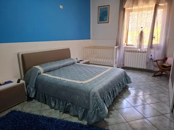 Image No.11-2 Bed House for sale