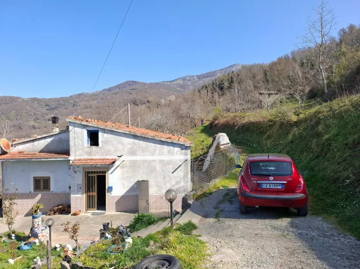 Image No.19-2 Bed House for sale