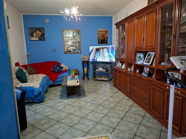 Image No.3-2 Bed House for sale