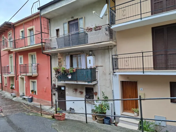 San Mango d&#39;Aquino, Townhouse