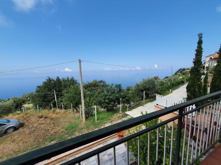 Image No.26-2 Bed Villa for sale