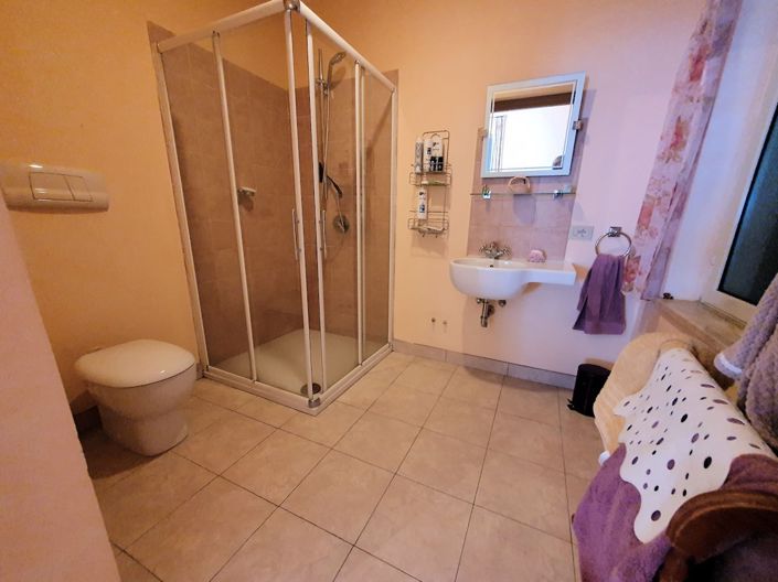 Image No.4-2 Bed Villa for sale