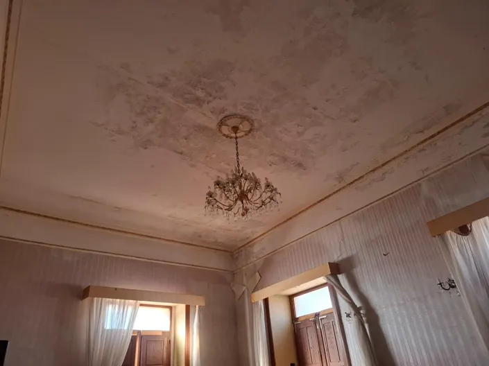 Image No.8-3 Bed Property for sale