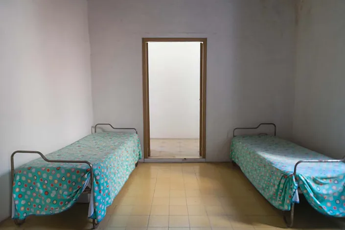 Image No.14-2 Bed Townhouse for sale