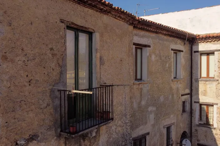 Image No.2-2 Bed Townhouse for sale