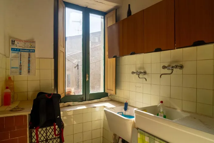 Image No.22-2 Bed Townhouse for sale