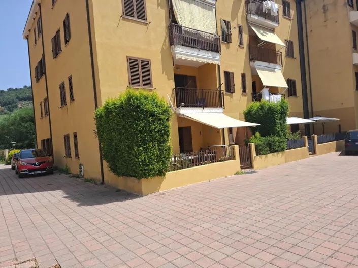 Image No.21-Appartement de 2 chambres à vendre à Nocera Terinese