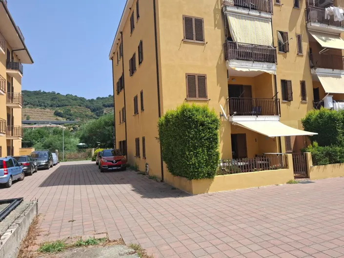 Image No.23-Appartement de 2 chambres à vendre à Nocera Terinese