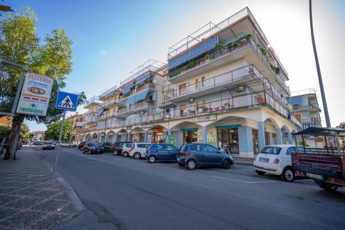 Image No.1-2 Bed Apartment for sale