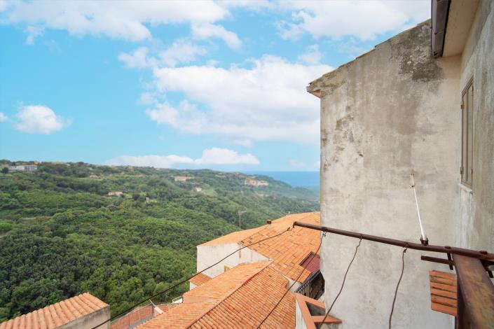 Image No.7-1 Bed Townhouse for sale