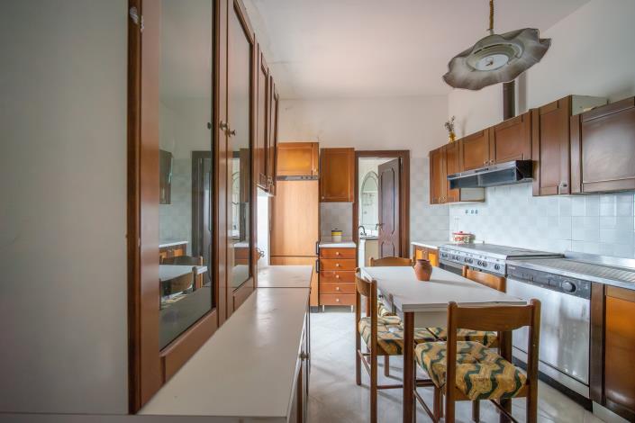 Image No.5-1 Bed Townhouse for sale