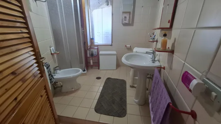 Image No.18-2 Bed Apartment for sale