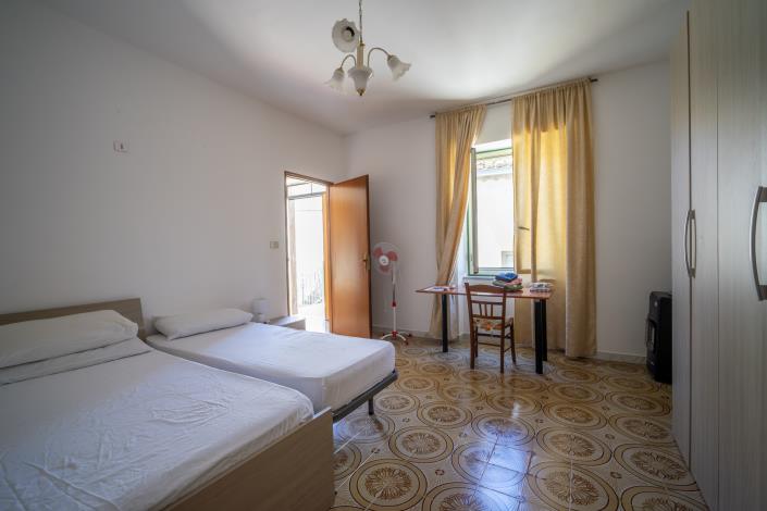 Image No.7-3 Bed Townhouse for sale