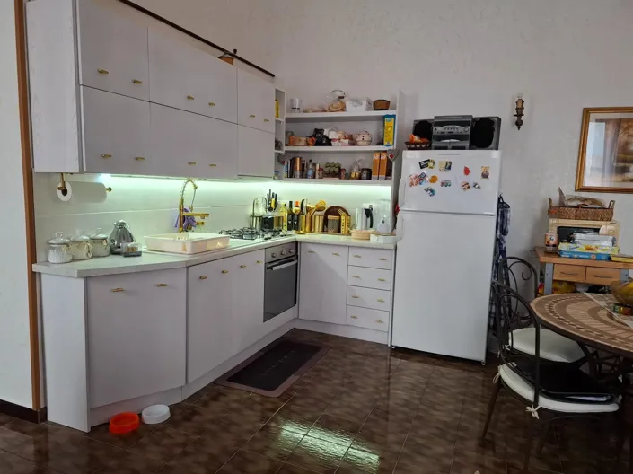 Image No.11-4 Bed Apartment for sale