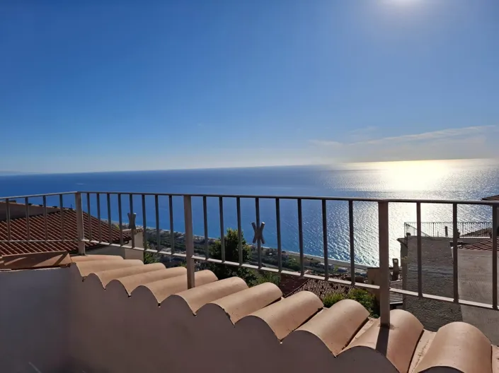 Image No.33-4 Bed Apartment for sale