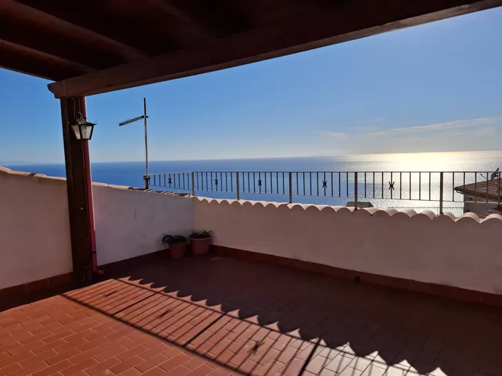 Image No.36-4 Bed Apartment for sale