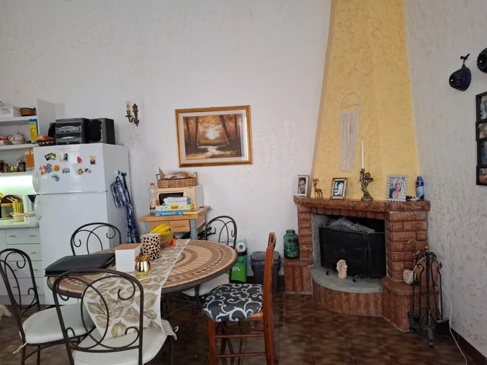 Image No.4-4 Bed Apartment for sale