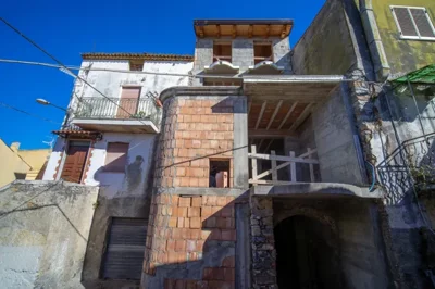 1 - Cosenza, House