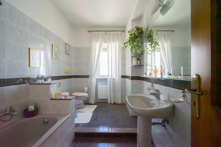 Image No.5-3 Bed Apartment for sale