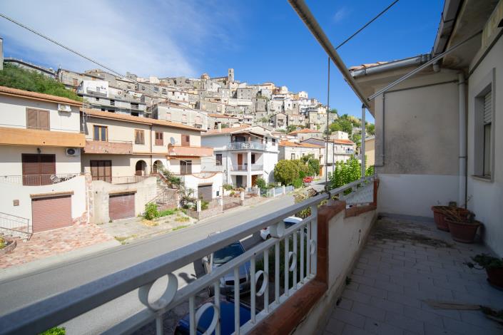 Image No.3-3 Bed Apartment for sale