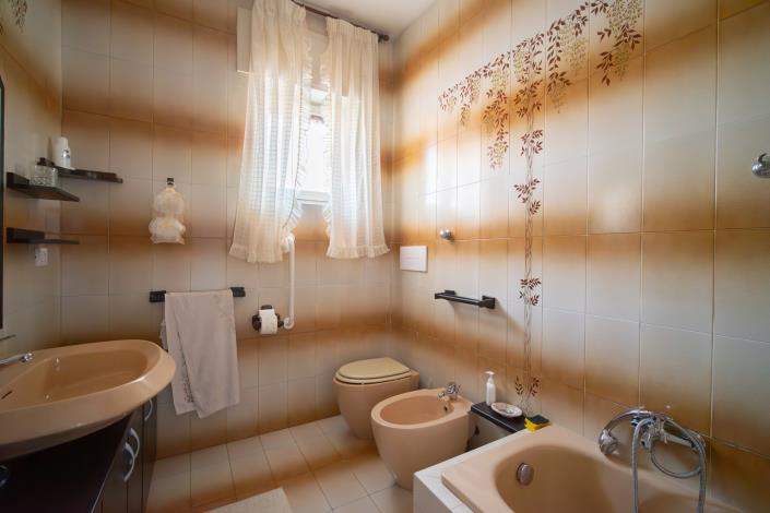 Image No.7-Maison de ville de 6 chambres à vendre à Scalea