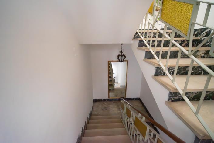 Image No.8-Maison de ville de 6 chambres à vendre à Scalea